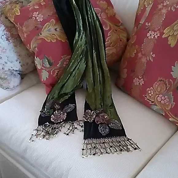 Work of Art Scarf - Picture 2 of 6